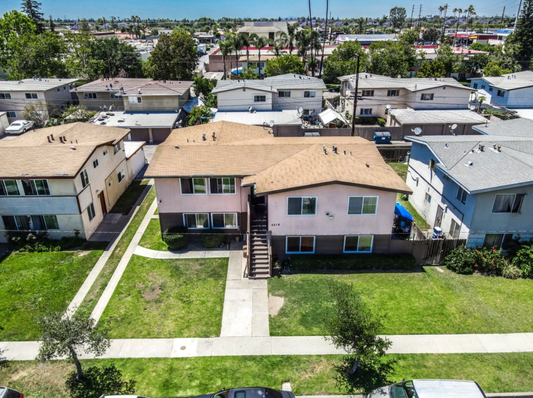 4 Unit Apartment For Sale in Santa Ana, CA